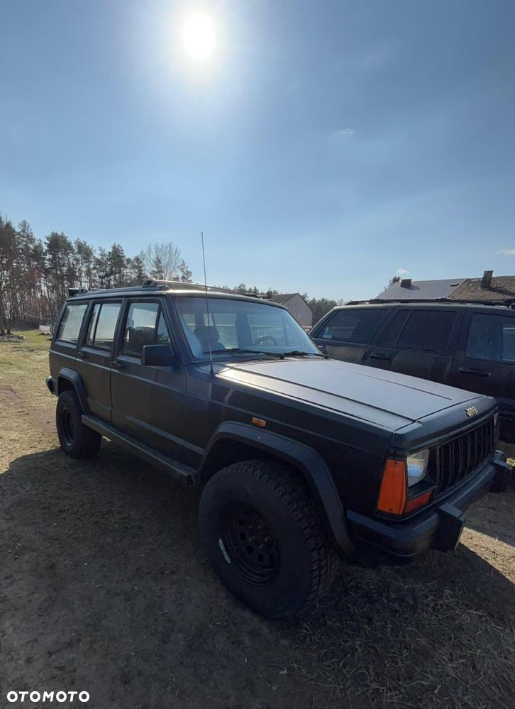 Jeep Cherokee - 6