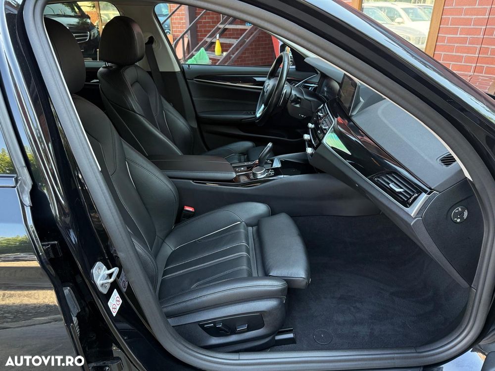 BMW Seria 5 520d AT - 28
