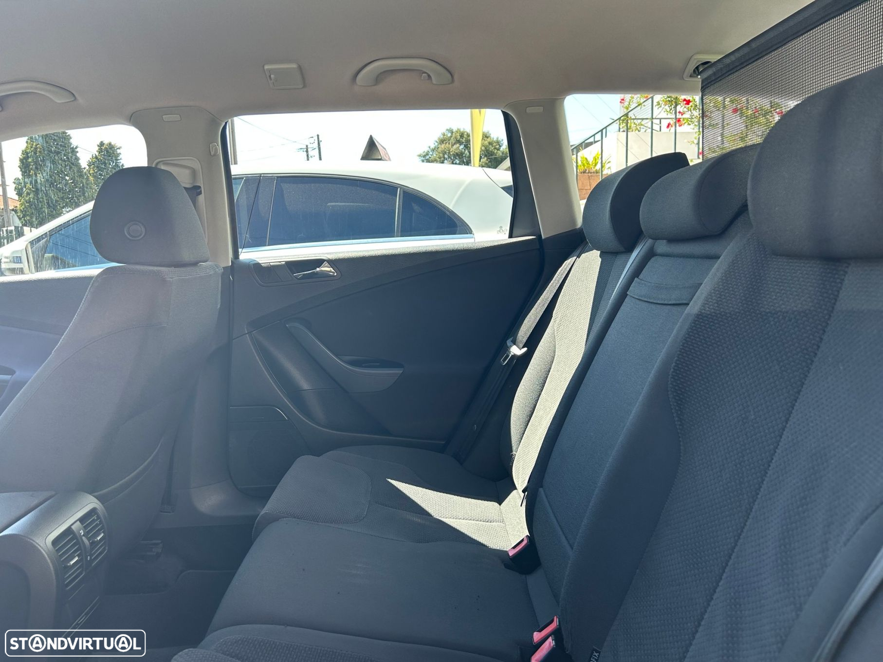 VW Passat Variant - 22