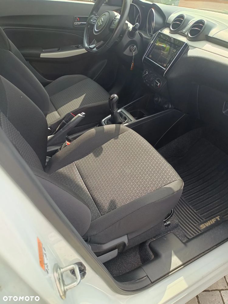 Suzuki Swift 1.2 Dualjet Hybrid Allgrip Comfort - 6
