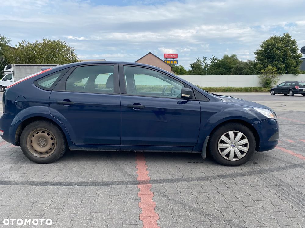 Ford Focus 1.6 Ambiente - 3