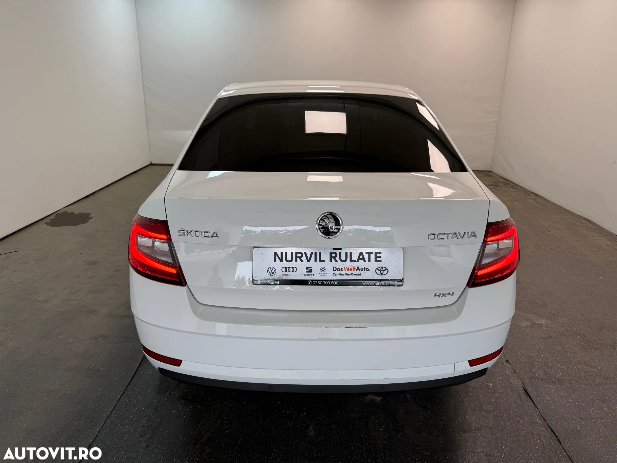 Skoda Octavia 2.0 TDI DSG 4X4 Style - 15