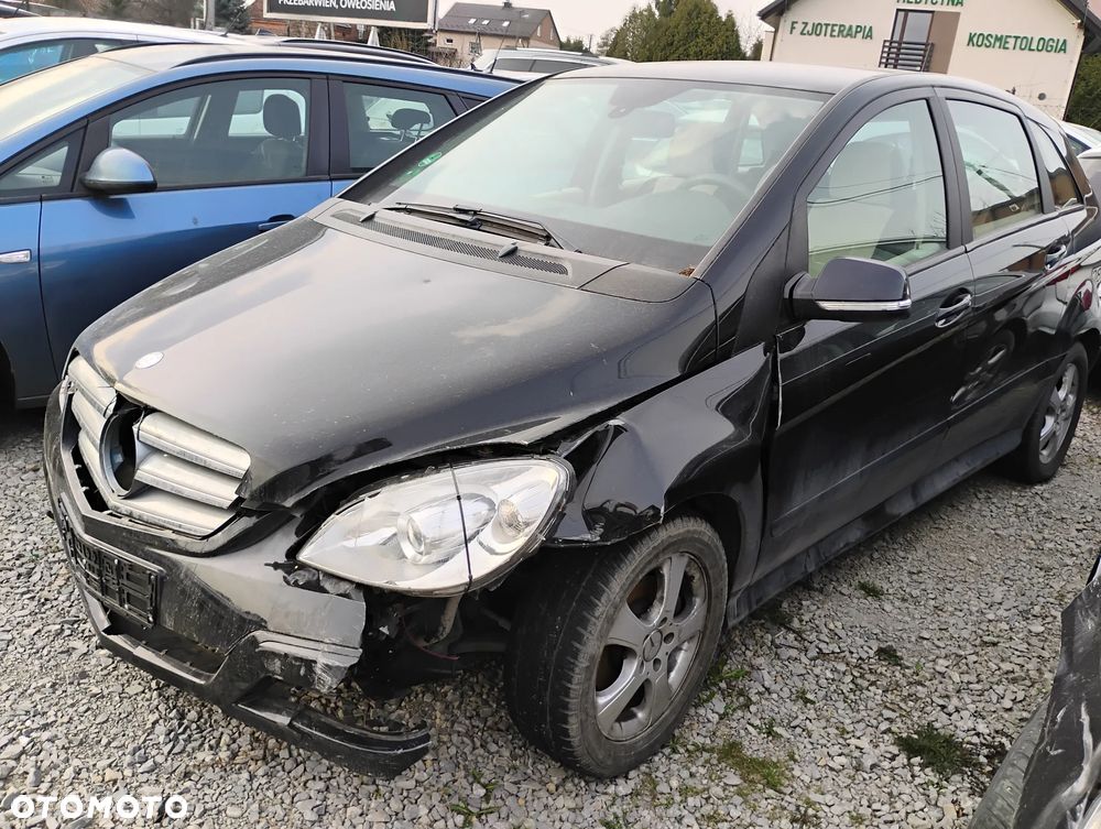 Mercedes-Benz Klasa B - 2