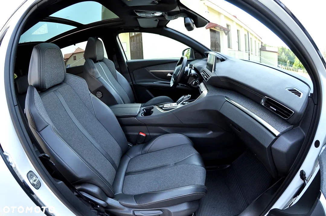 Peugeot 5008 1.5 BlueHDI Active S&S EAT8 - 21