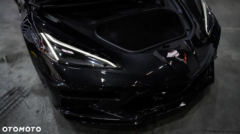 Chevrolet Corvette - 10