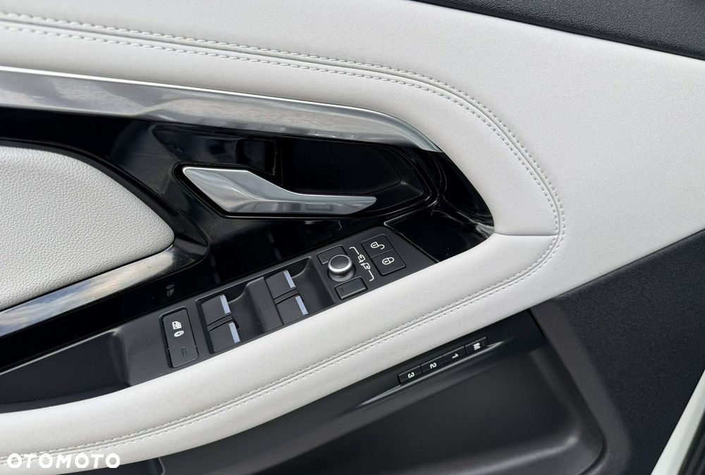 Land Rover Range Rover Evoque - 34
