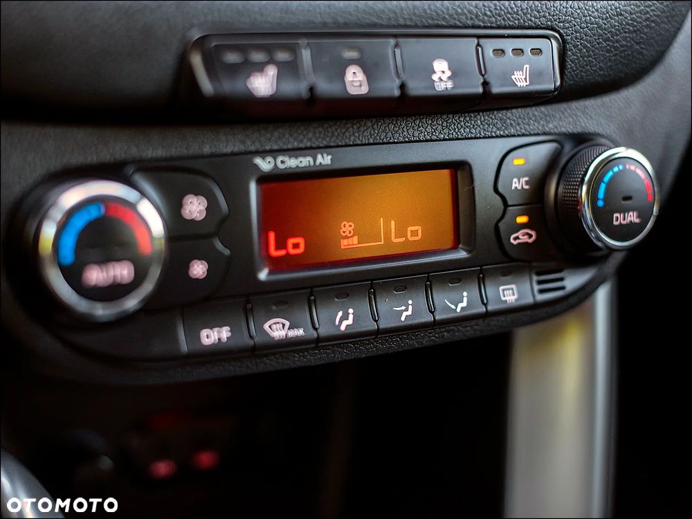 Kia Ceed - 27