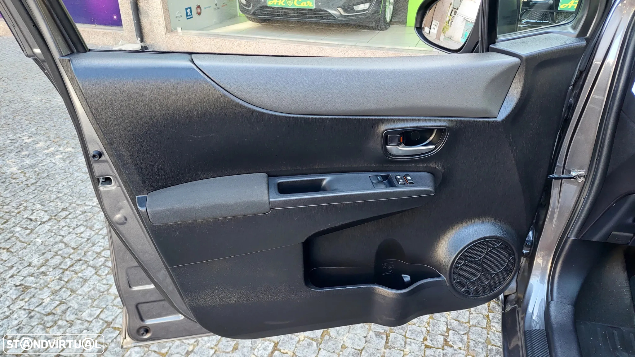 Toyota Yaris 1.0 VVT-i Comfort +PS Style +P.Techno - 15