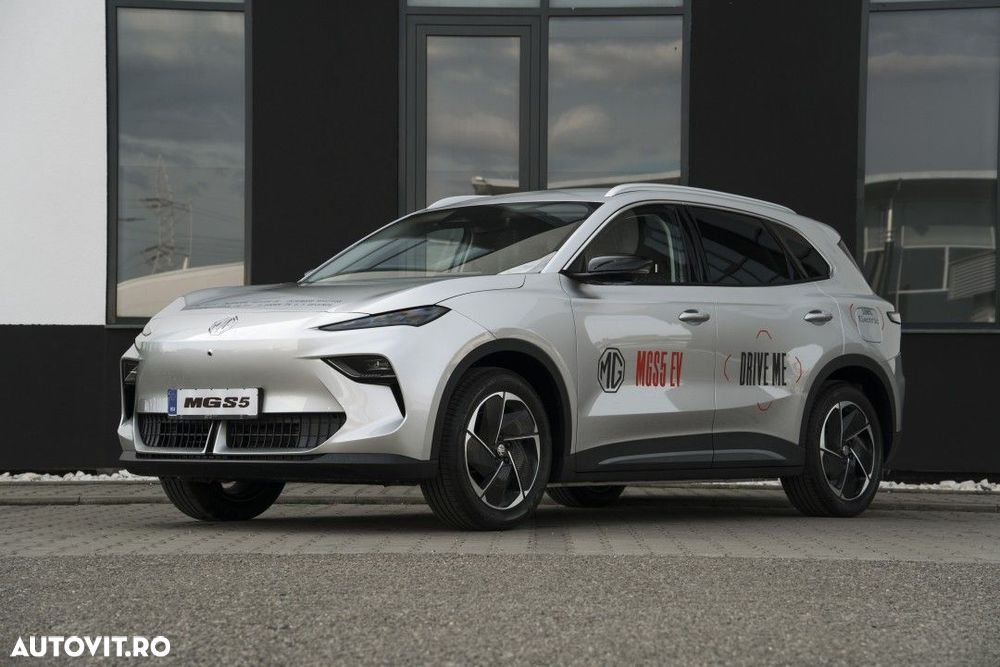 MG MG5 - 1