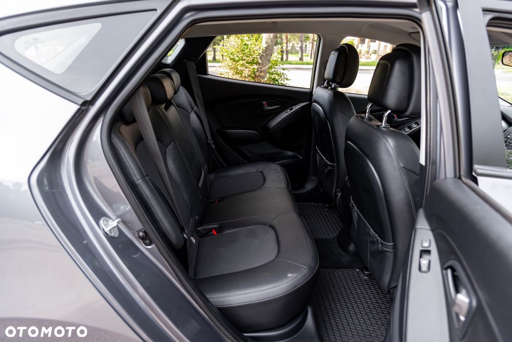 Hyundai ix35 2.0 CRDi 4WD Automatik Style - 23