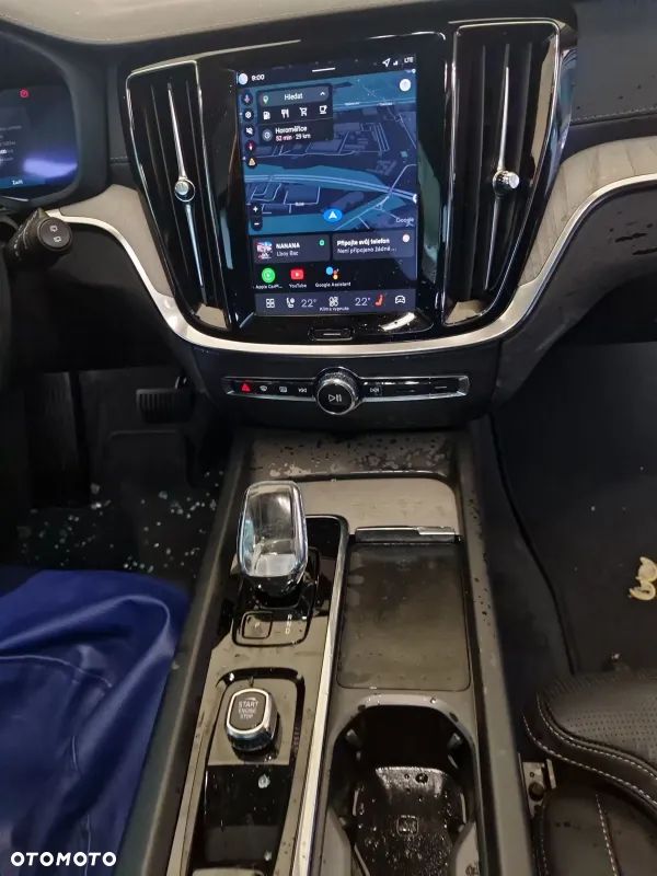 Volvo V60 B4 D Plus Dark - 6