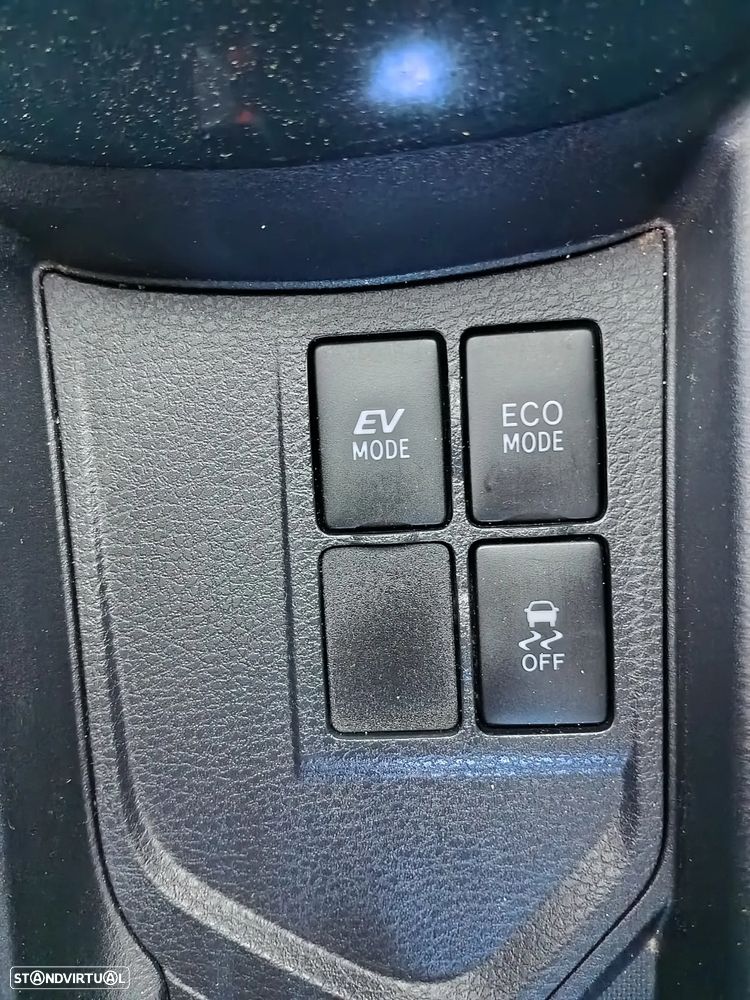 Toyota Yaris 1.5 HSD Comfort +P.Style+P.Techno — fotografia 54