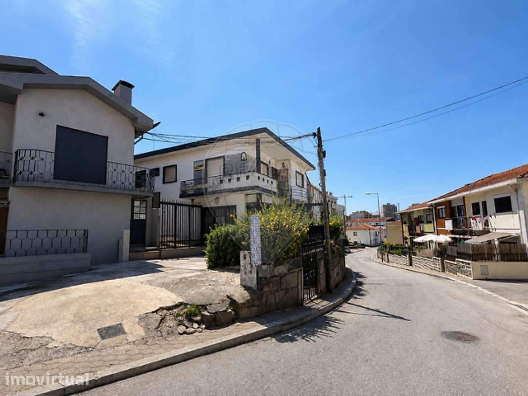 Moradia T2 para venda - Grande imagem: 2/14