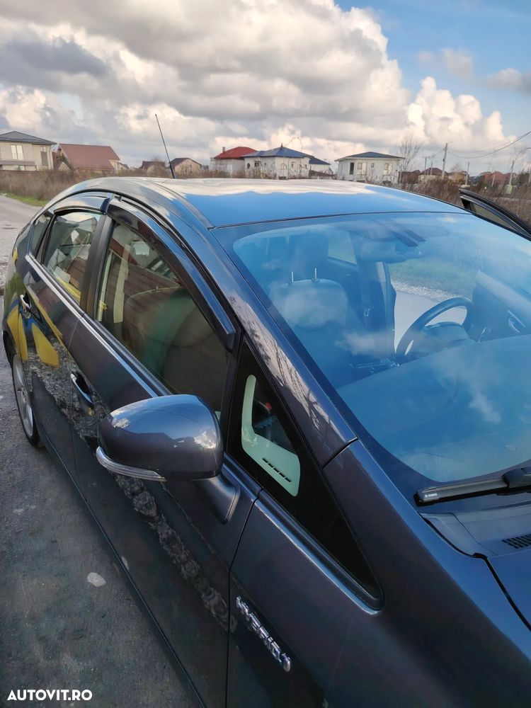 Toyota Prius Sol - 10