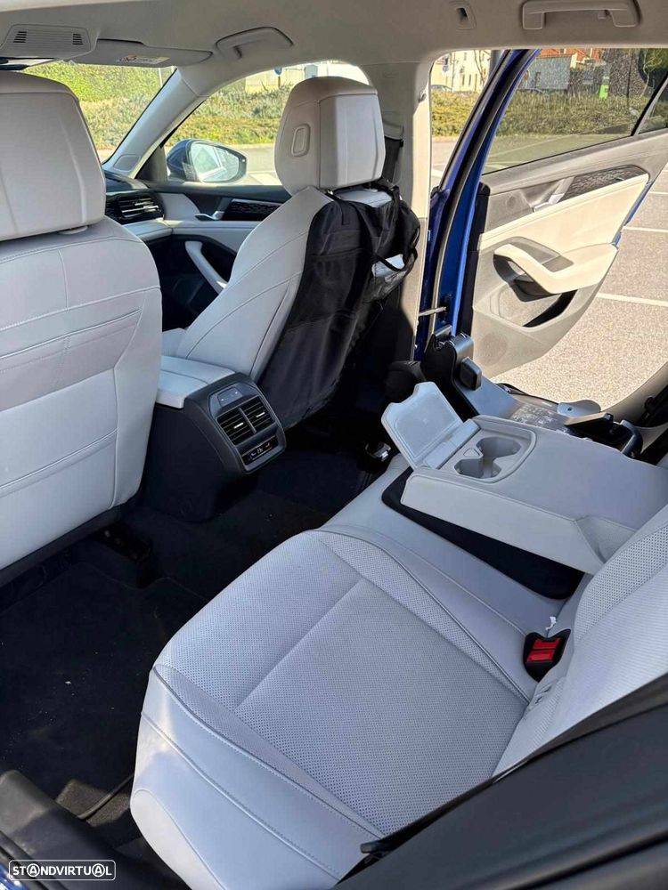 VW Passat Variant 1.5 eTSI Business DSG - 14