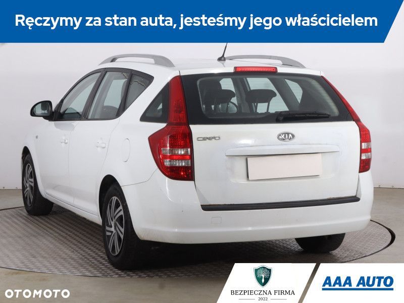 Kia Ceed - 6