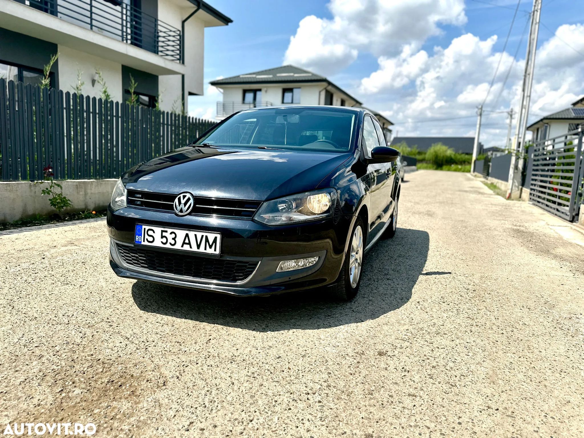 Volkswagen Polo - 1