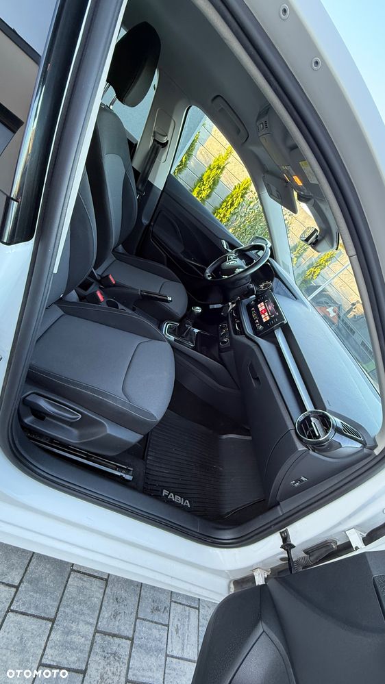Skoda Fabia 1.0 TSI Active - 17