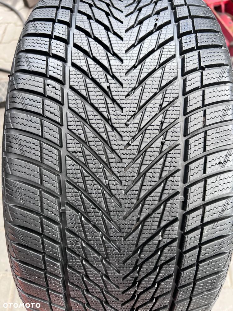 Goodyear 275/35R20 275/35/20 ultragrip Performance - 1