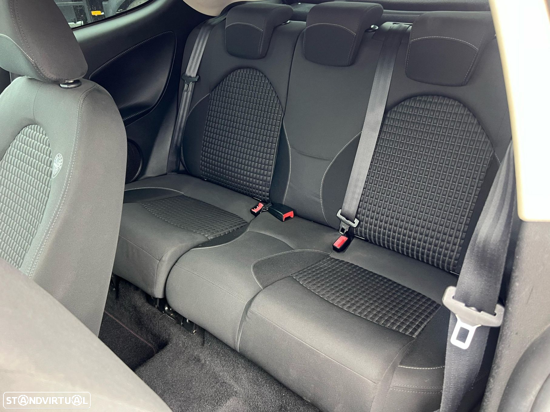 Alfa Romeo MiTo 1.3 JTD Distinctive - 14