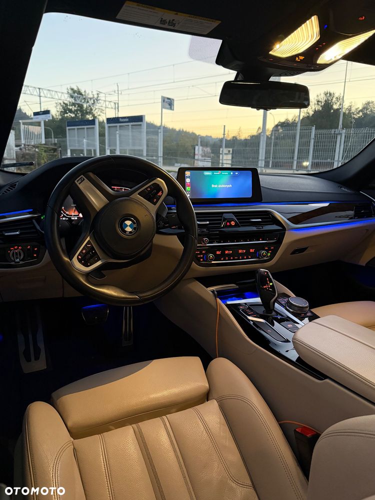 BMW Seria 5 540i Sport Line - 12