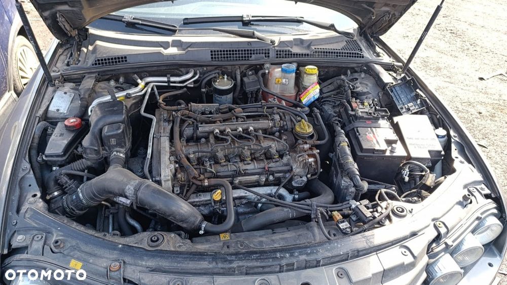 36000 Alfa Romeo 159 model od 05-11 silnik 1.9 JTD 939A2000 lakier 568/A - 11