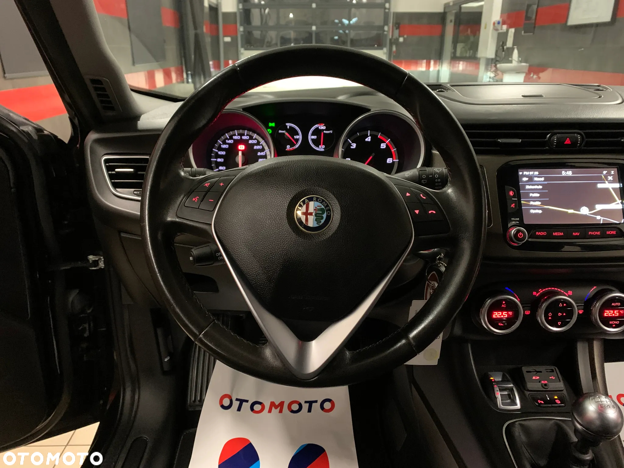 Alfa Romeo Giulietta 2.0 JTDM Exclusive - 10