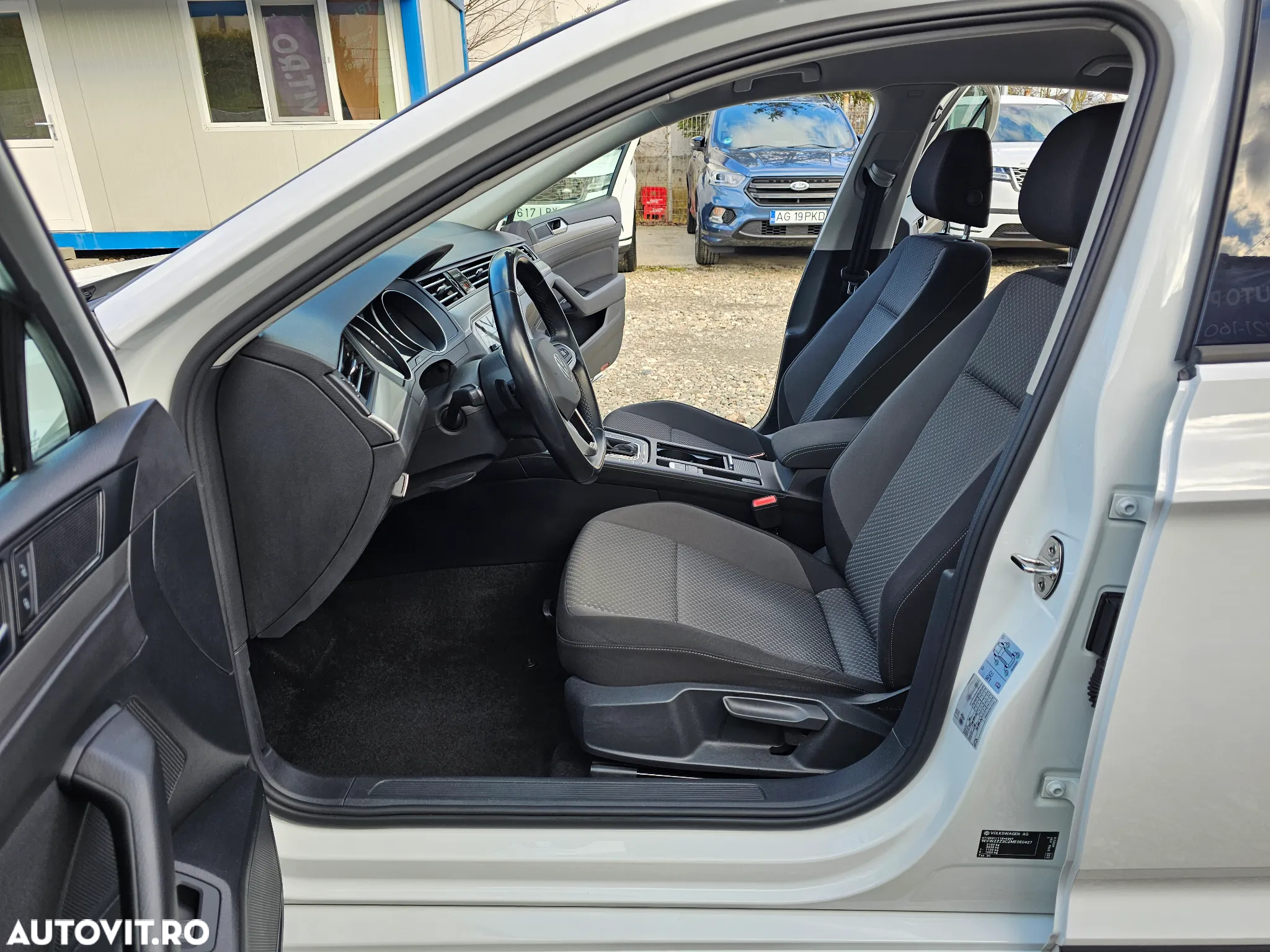 Volkswagen Passat 2.0 TDI SCR DSG - 18