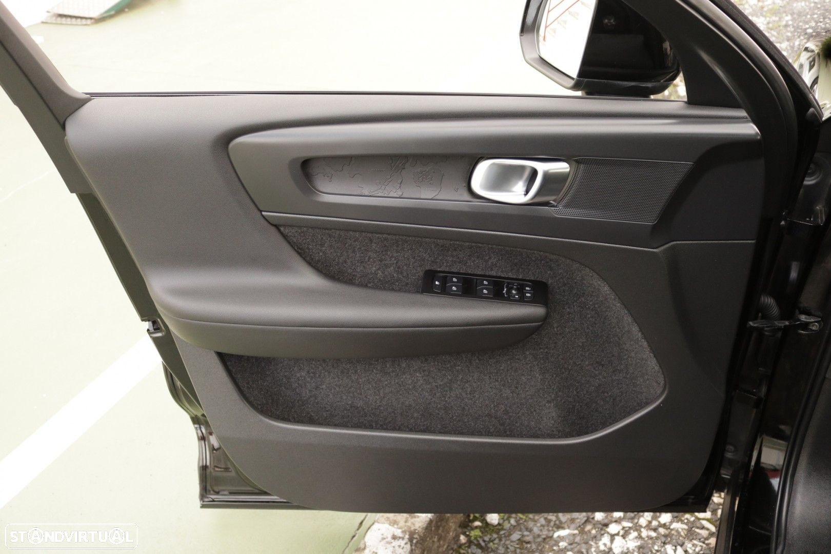 Volvo XC 40 1.5 T2 Momentum Core - 31