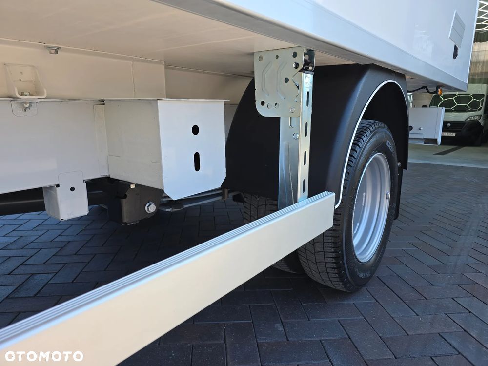 Renault MASTER TYLNA OŚ BLIŻNIACZA 7 PALET IGLOOCAR Carrier XARIOS 350 -29*C +29*C 230V POSTOJOWE PODŁONCZENIE SALON POLSKA 154 Tyś Km SERWIS ASO RENO DO OSTATNIEGO Km STAN JAK NOWY - 19