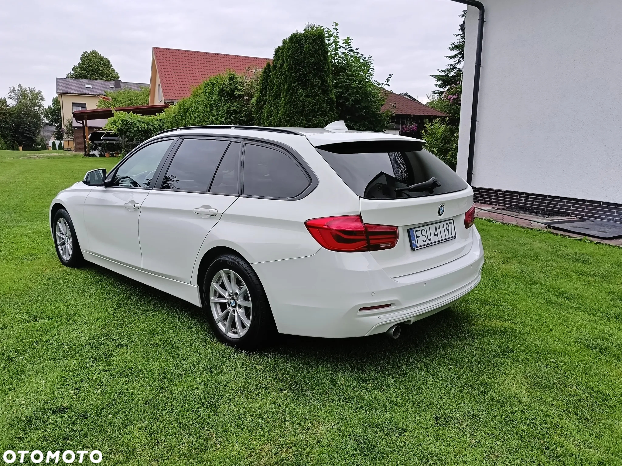 BMW Seria 3 318d Luxury Line - 3