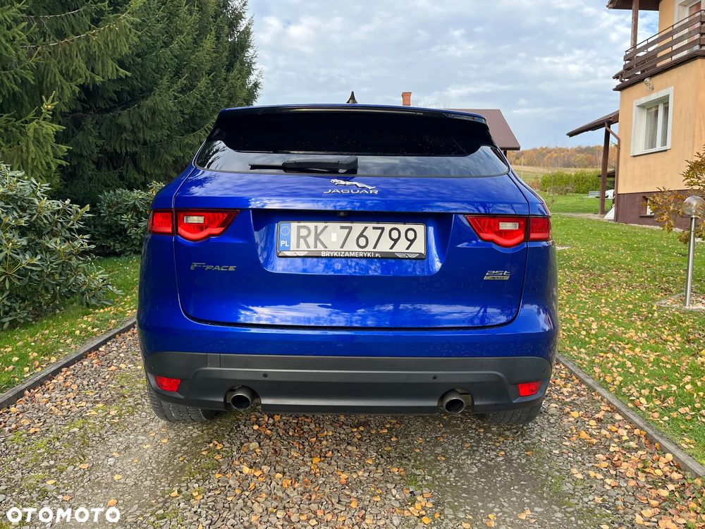 Jaguar F-Pace 2.0 i4P AWD Pure - 7