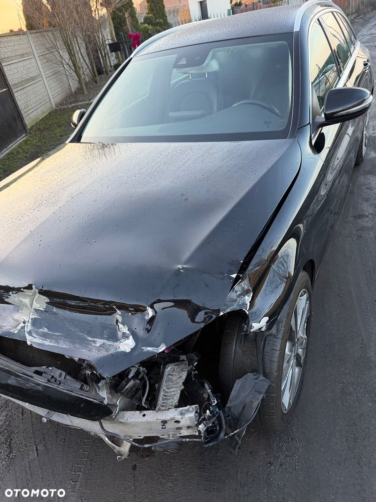 Mercedes-Benz Klasa C 220 CDI Avantgarde Edition - 24