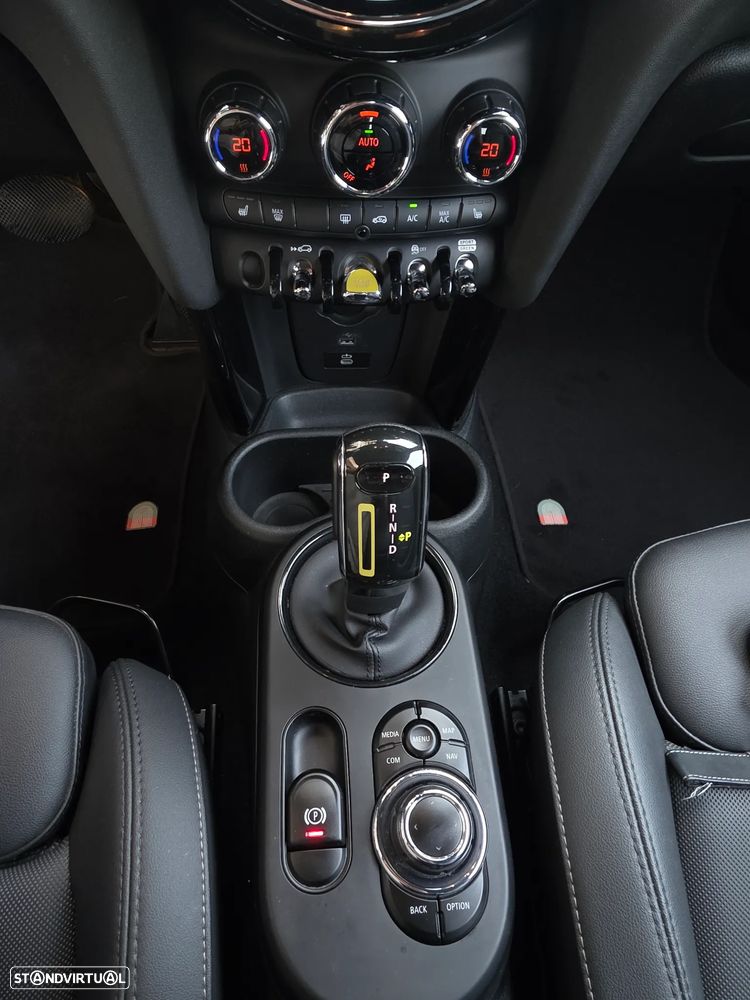 MINI 3 Portas Cooper SE Premium Essential - 15