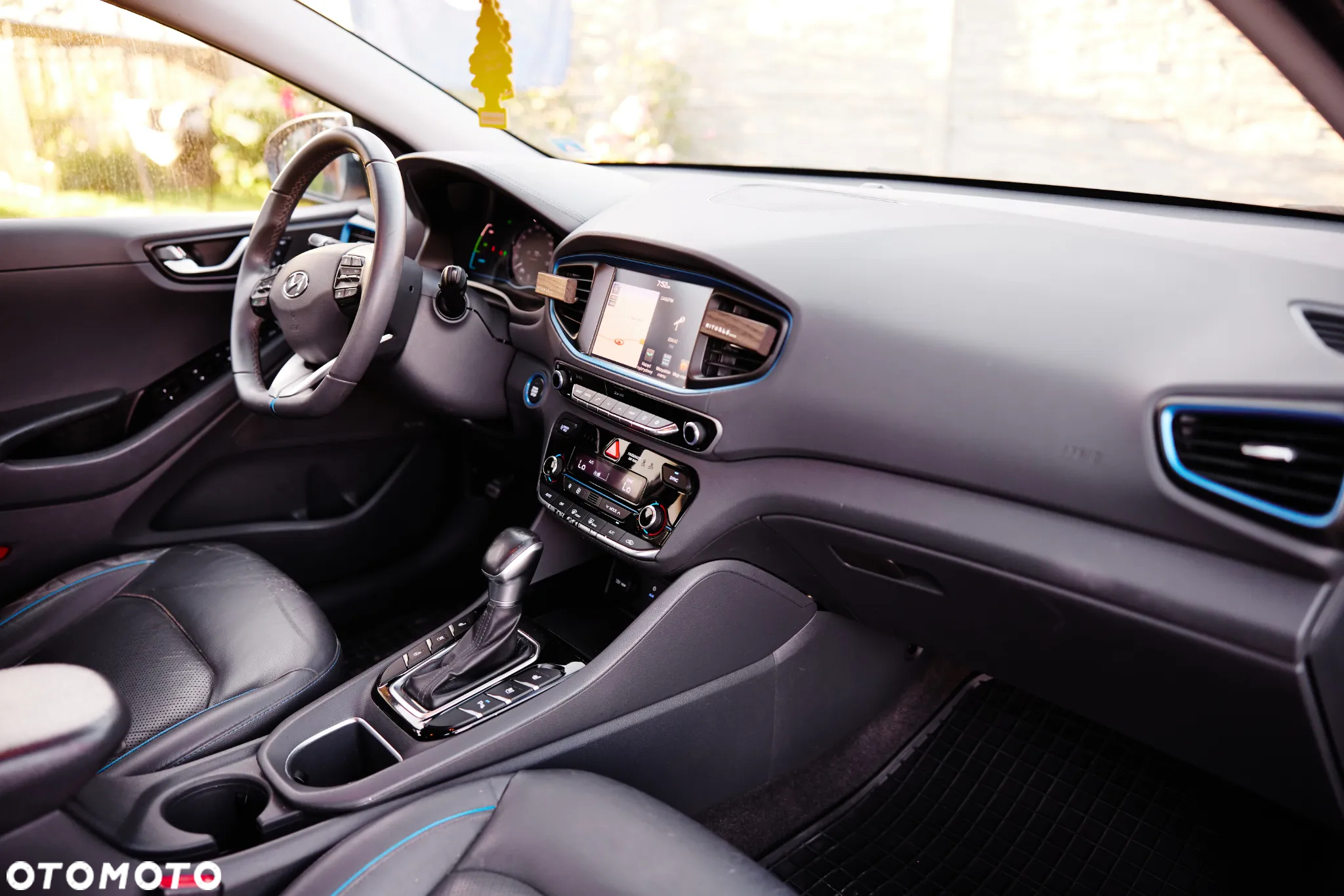 Hyundai IONIQ hybrid Platinum - 31