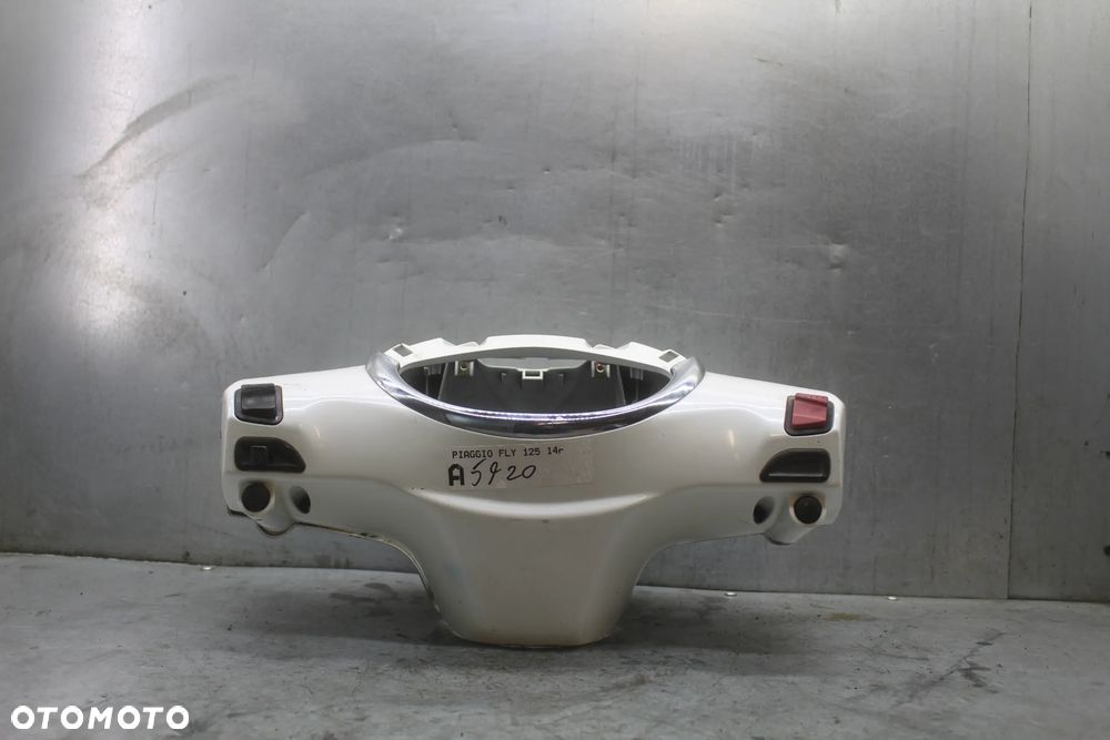 Piaggio Fly 125 14r czacha czasza osłona obudowa owiewka przełączniki - 4