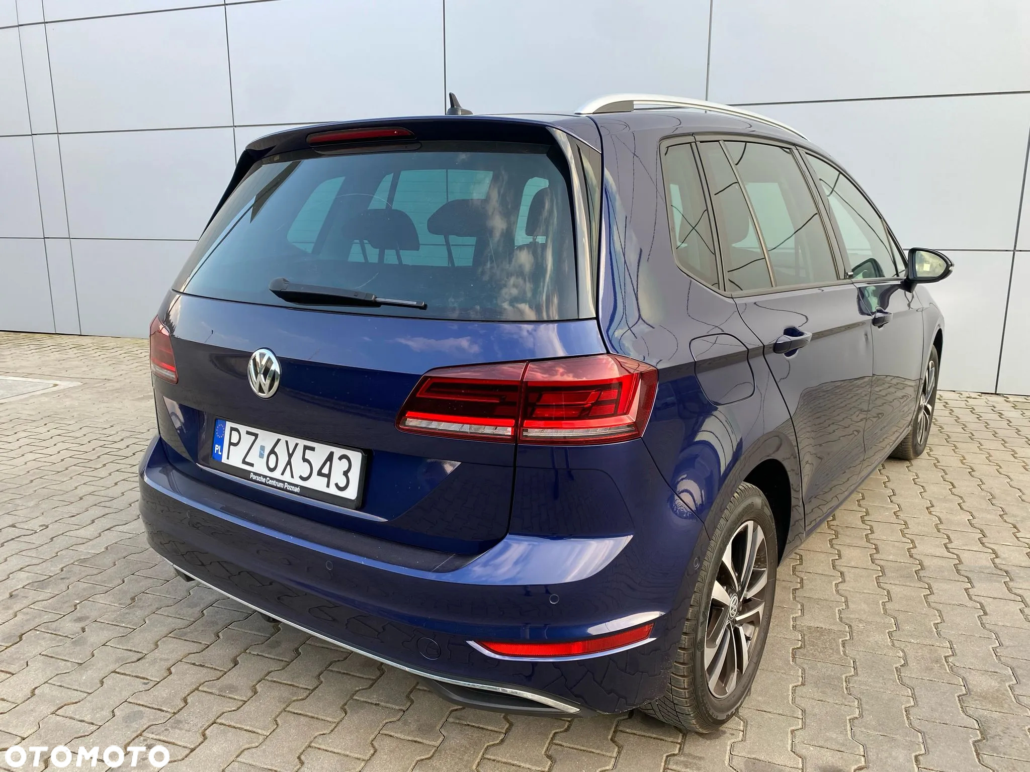 Volkswagen Golf Sportsvan VII SV 1.5 TSI ACT IQ Drive - 4
