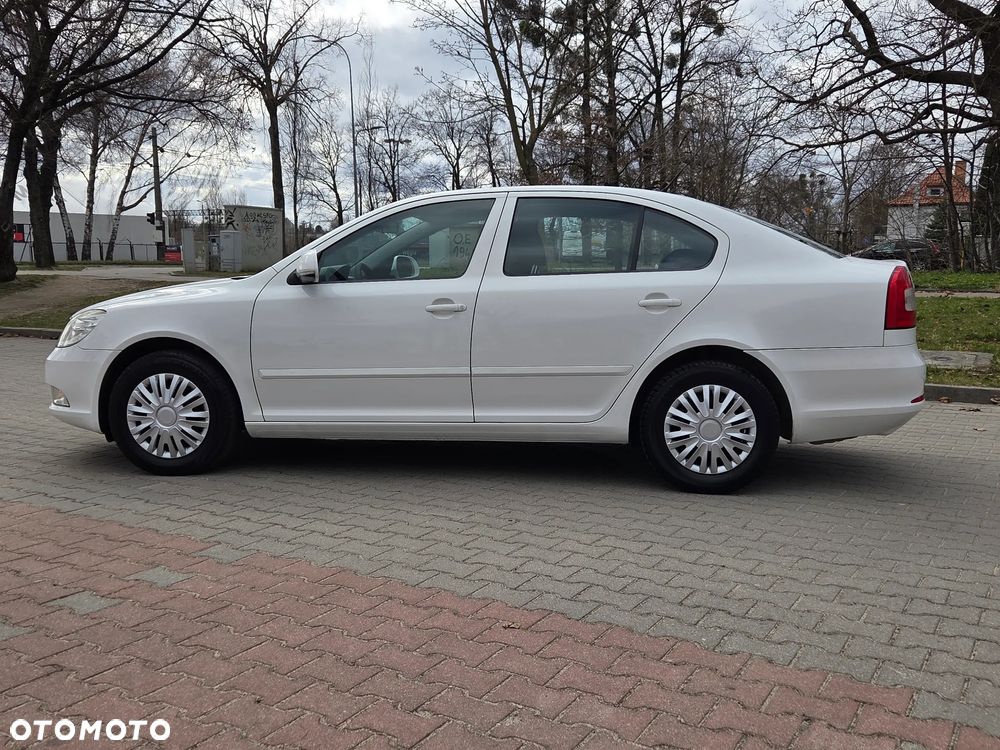 Skoda Octavia 1.6 Combi Classic - 12