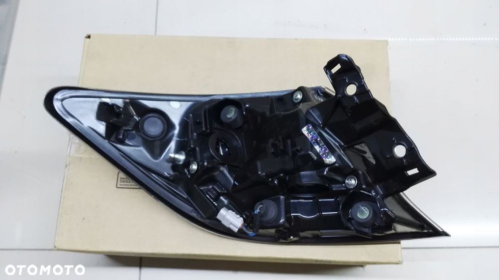 TOYOTA COROLLA E21 HATCHBACK 19- LAMPA TYLNA PRAWA - 2