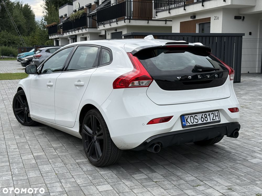 Volvo V40 - 8