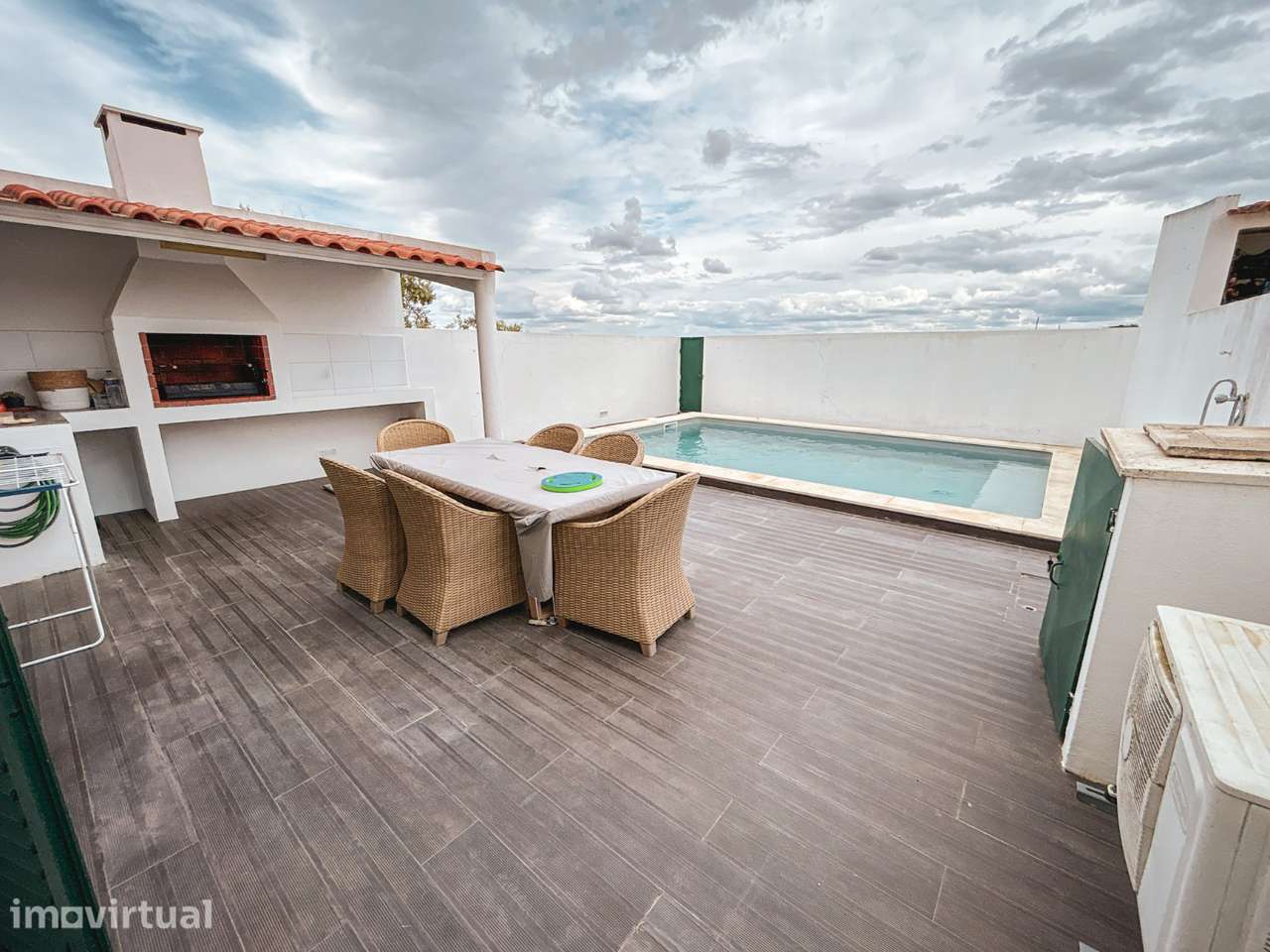 Moradia T5 com piscina e sótão habitável - Grande imagem: 5/13