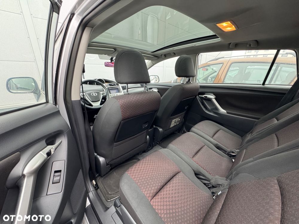 Toyota Verso 2.0 D-4D - 6