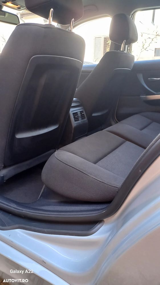 BMW Seria 3 318d - 9
