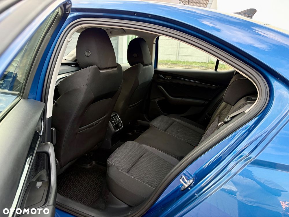 Skoda Octavia - 8