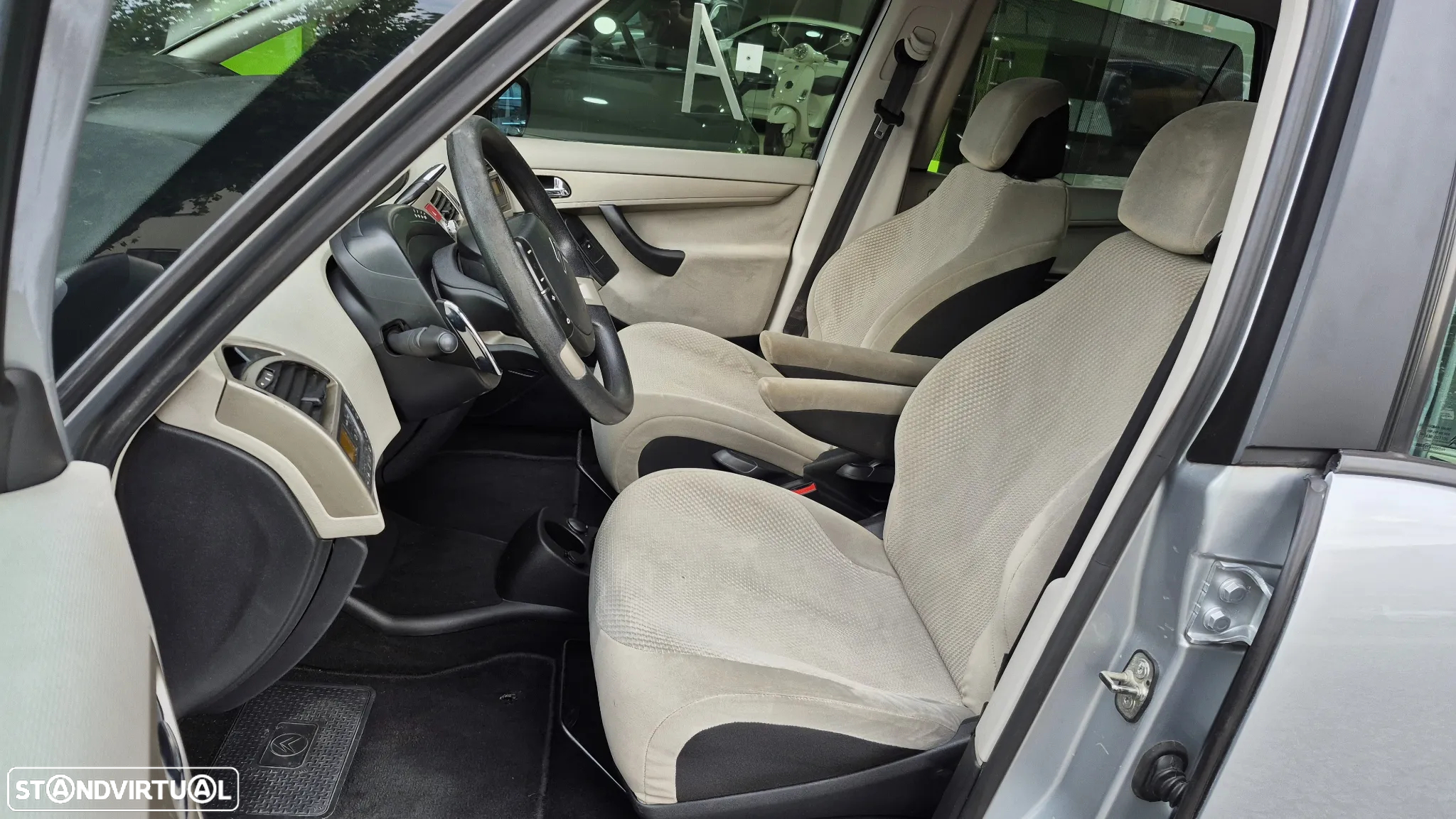 Citroën C4 Picasso 1.6 HDi Exclusive CMP6 - 11