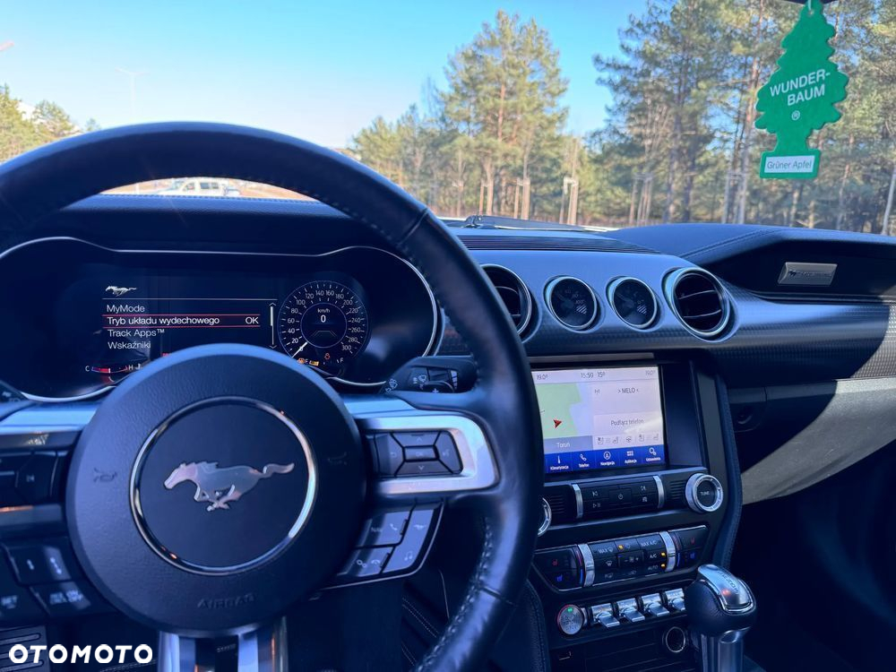 Ford Mustang - 24