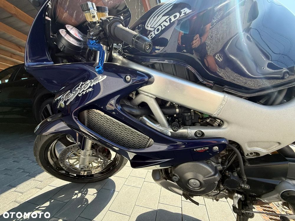 Honda VTR - 9