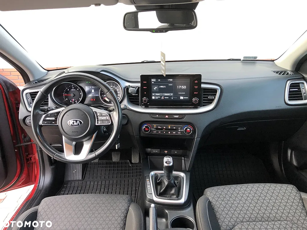 Kia Ceed 1.6 CRDi SCR L - 12