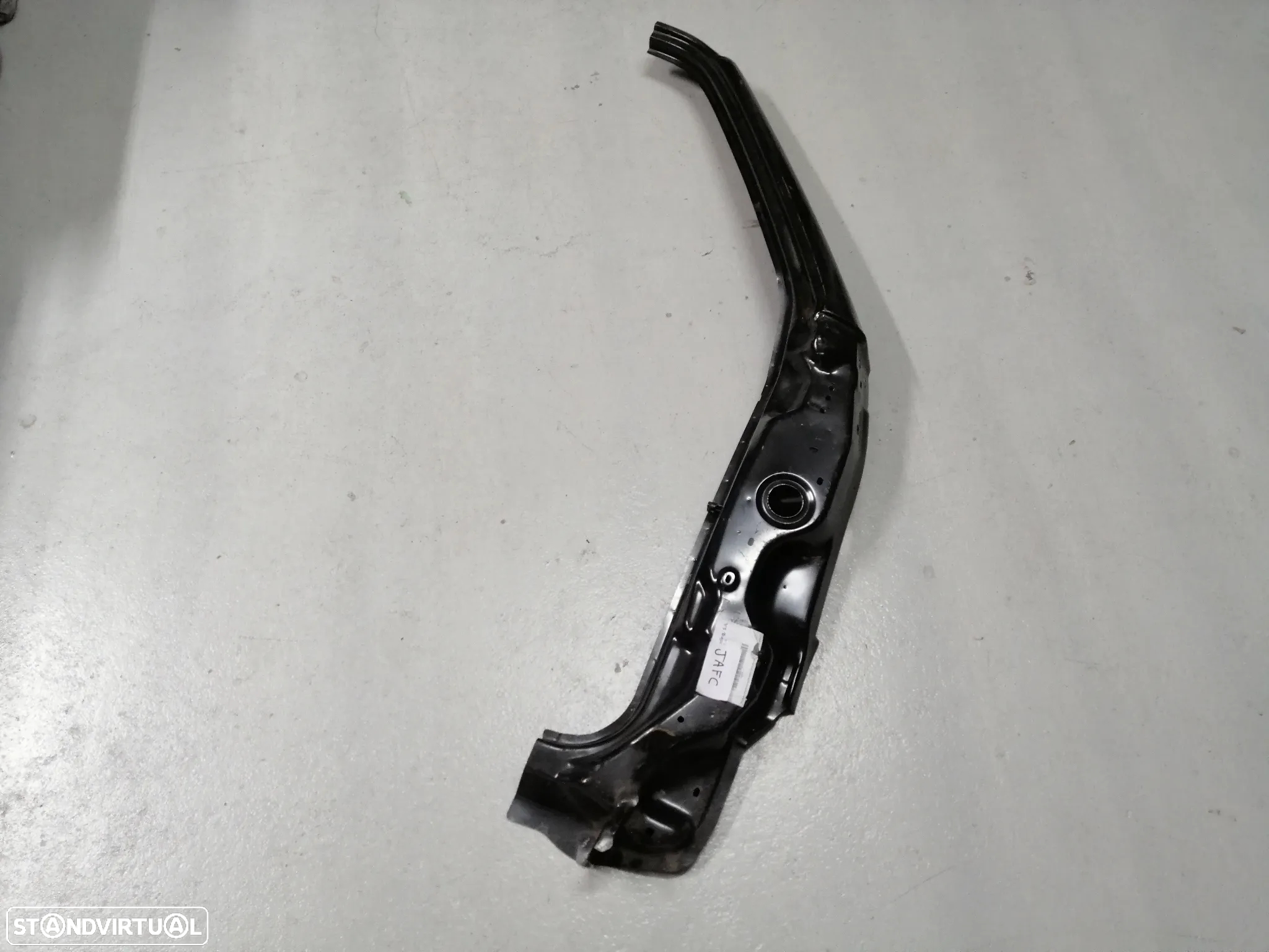 Pilar da cabine Toyota Dyna 150 ,250 e 280 NOVO - 3