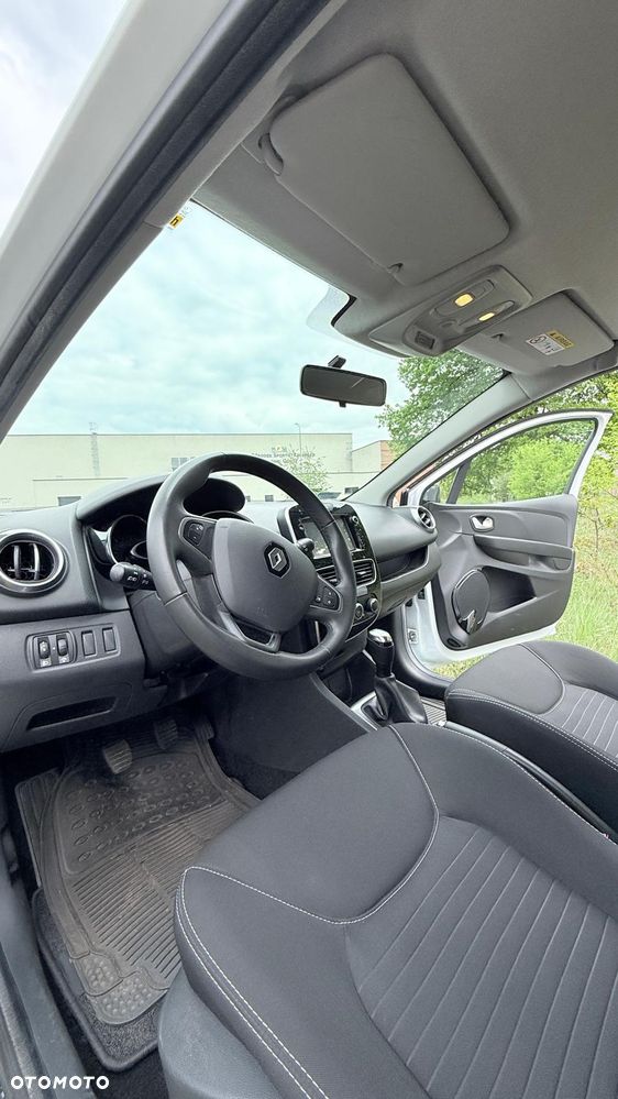 Renault Clio 1.2 16V Limited EU6 - 10